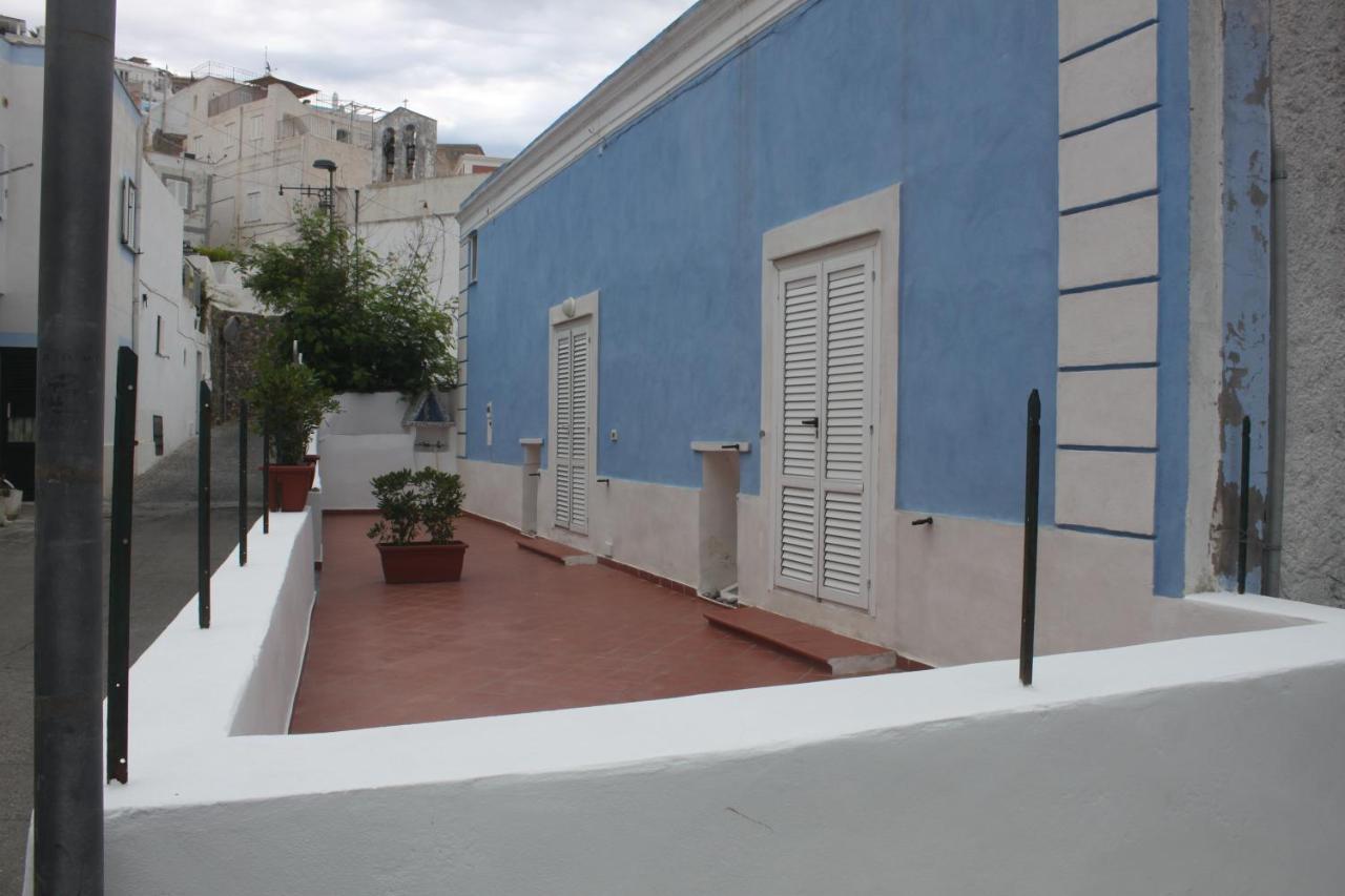 Camere Dieci Maggio- Beb Dory, Nemo, Guizzo Ponza Bagian luar foto