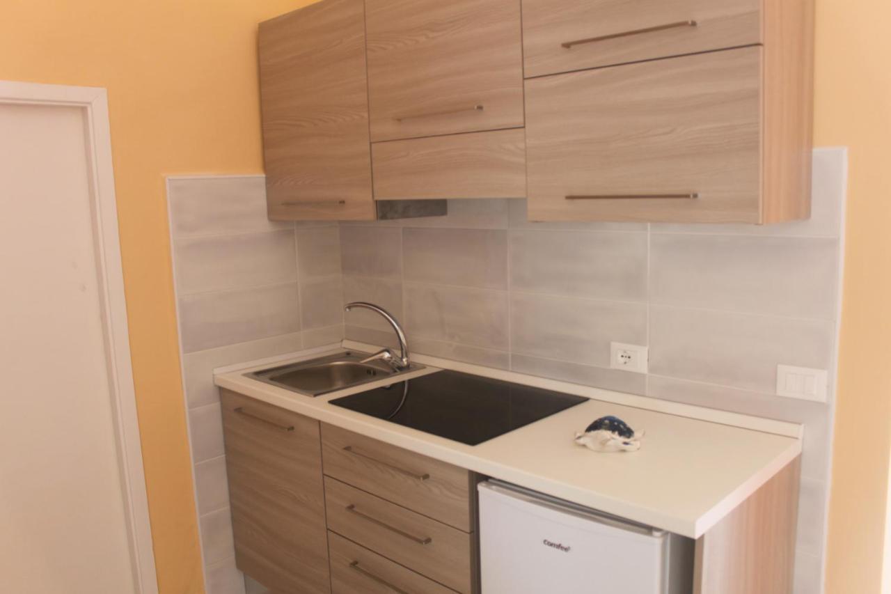 Camere Dieci Maggio- Beb Dory, Nemo, Guizzo Ponza Bagian luar foto