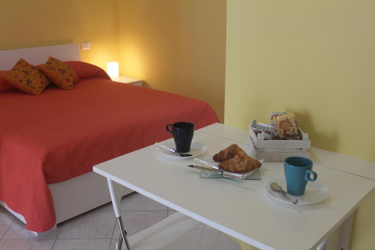 Camere Dieci Maggio- Beb Dory, Nemo, Guizzo Ponza Bagian luar foto