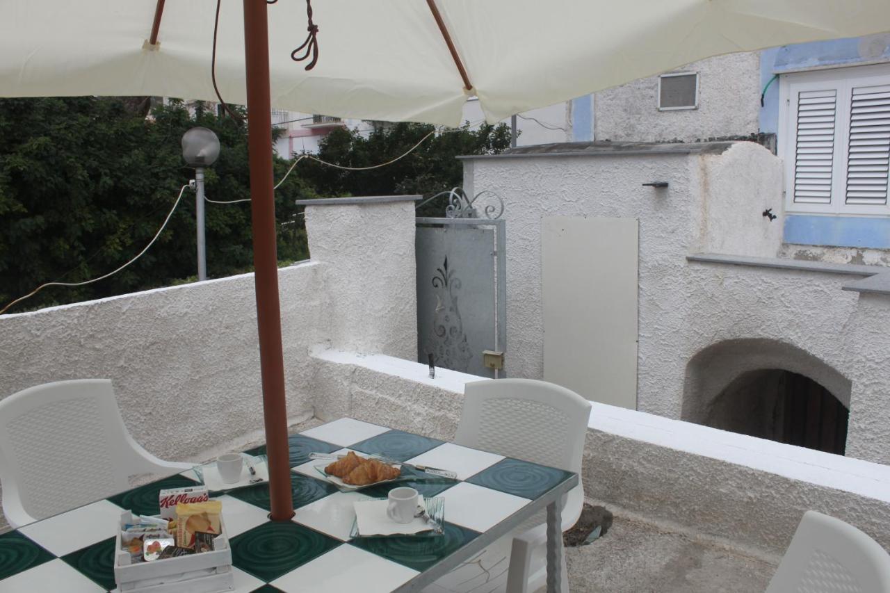 Camere Dieci Maggio- Beb Dory, Nemo, Guizzo Ponza Bagian luar foto