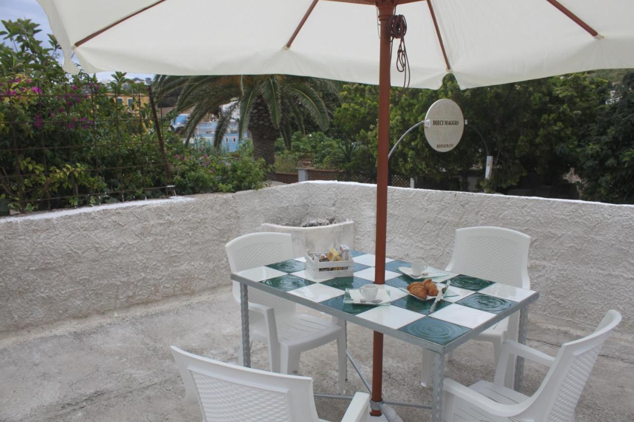 Camere Dieci Maggio- Beb Dory, Nemo, Guizzo Ponza Bagian luar foto